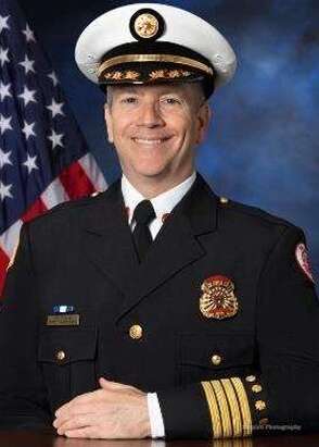 Palatine fire chief announces retirement, replacement...