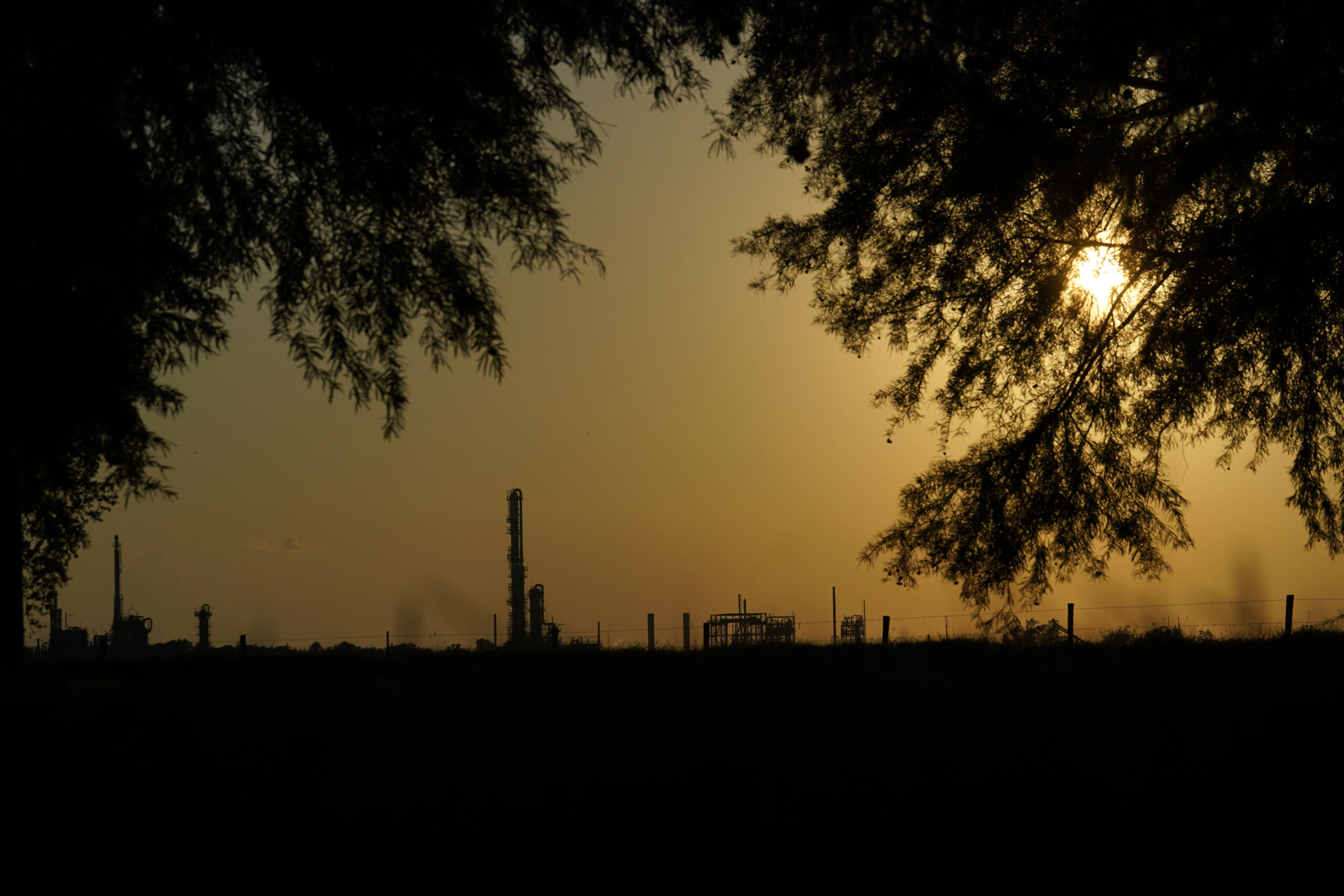 200 US chemical plants must reduce...