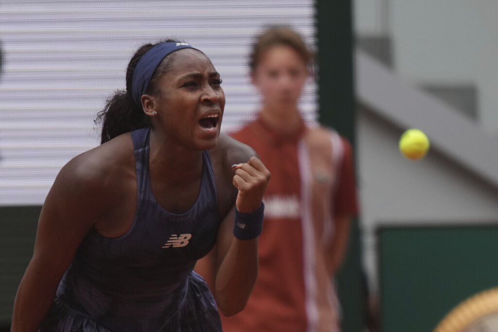 French Open: Coco Gauff reaches quarterfinals...