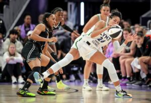Lynx turn up defense in second...