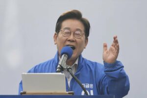 South Korea holds a snap presidential...