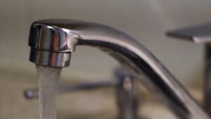 Work begins on pipeline bringing Lake...