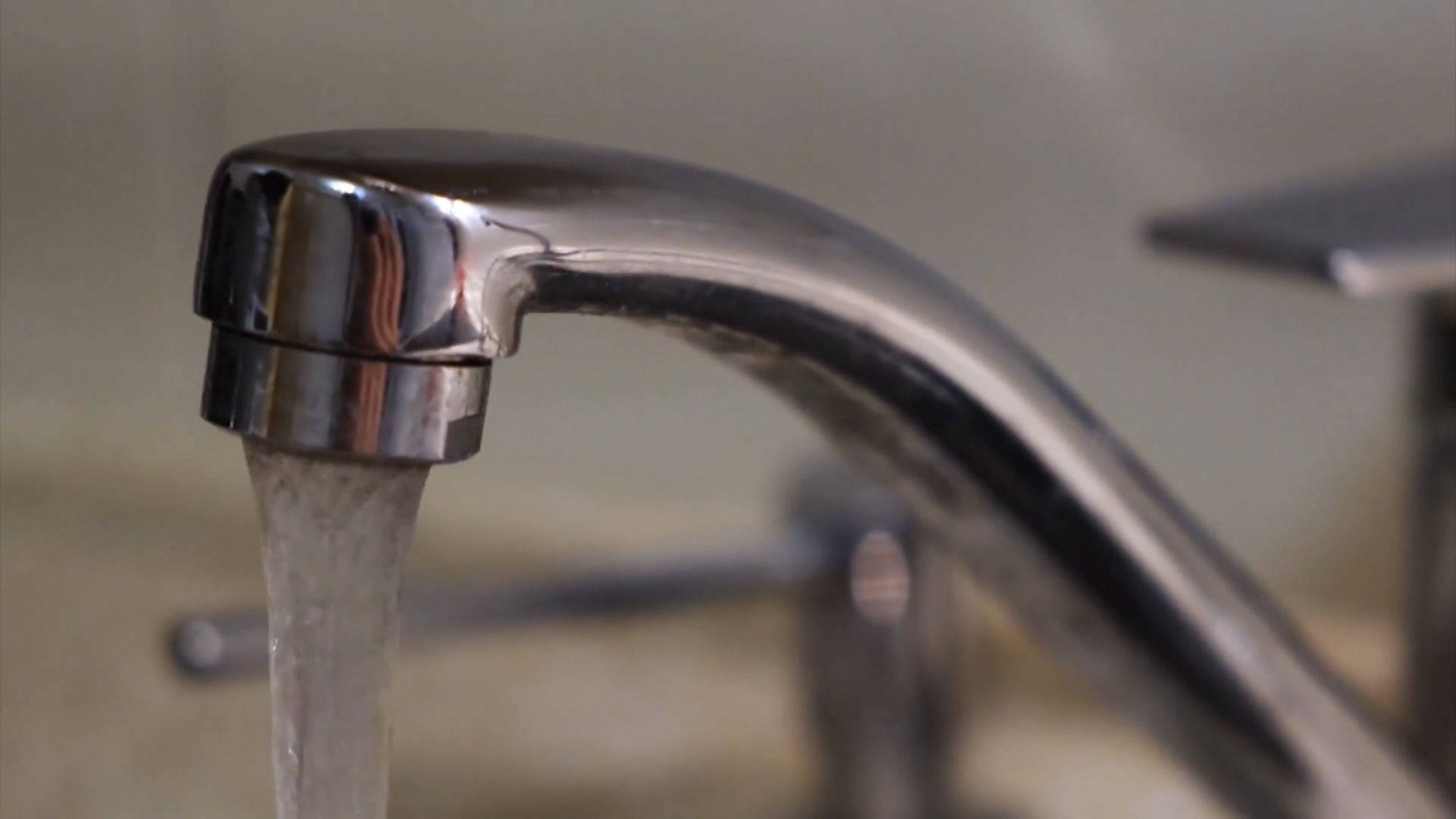 Work begins on pipeline bringing Lake...
